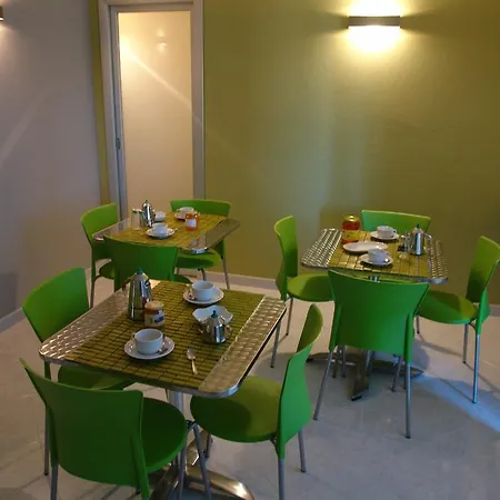 Elia's Bed & Breakfast 2*